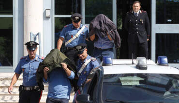 Arresti