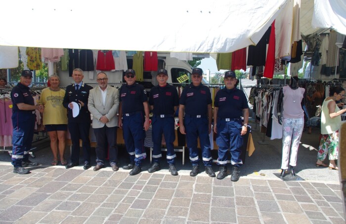 18 08 04 Volontari Carabinieri Mercato Sighinolfi 6