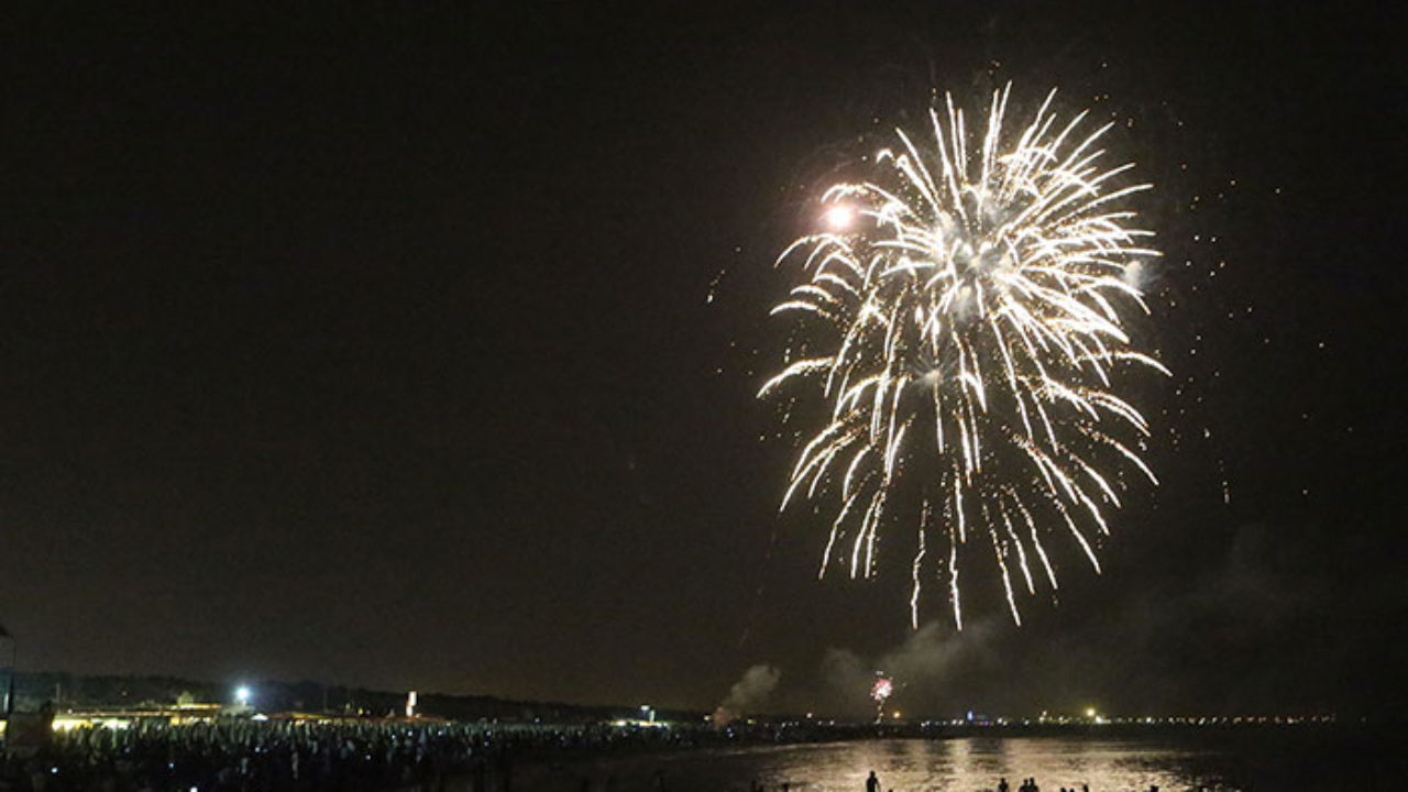 I Fuochi d'artificio di Agosto - Ravenna Turismo