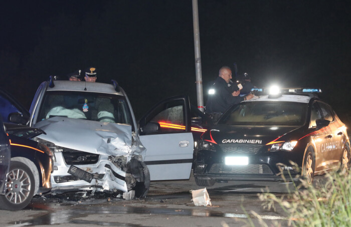 RAVENNA 31/08/2018. CARABINIERI Scontro Frontale Dopo Un Lungo Inseguimento Fra L’auto Dei Carabinieri Ed Un Auto