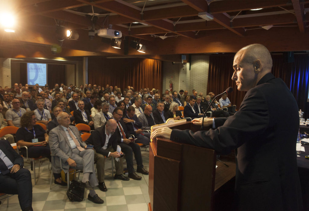 L'assemblea di Confcooperative