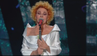 1517951834531.180206 2015 FESTIVAL SANREMO 1 SERATA.01 Frame 177848
