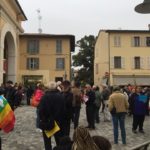 Il sit-in di solidarietà a Mimmo Lucano