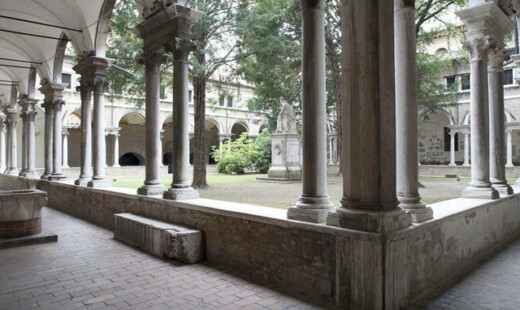 Chiostro Abbazia San Vitale