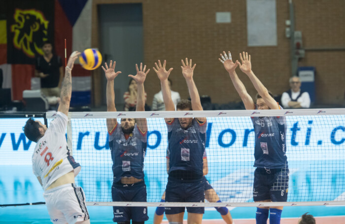 VOLLEY PALLAVOLO, SUPERLEGA A1. Consar Ravenna Revivre Axopower Milano 3 0.
