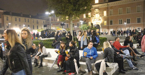 Notte Oro Piazza Kennedy