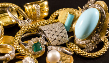 Jewelry, Gold, Necklaces, Rings, Bracelets, Watch, Wealth