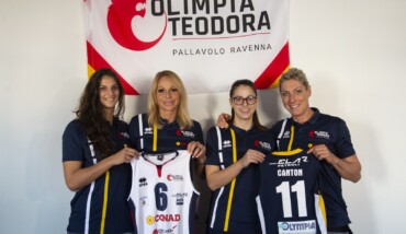 Giocatrici Con Maglie Nuove Conad