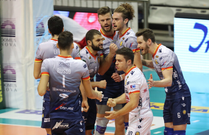 VOLLEY PALLAVOLO. Consar Ravenna BCC Castellana Grotte 3 1.