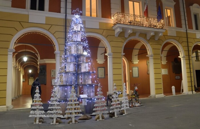 Albero solidale massa lombarda