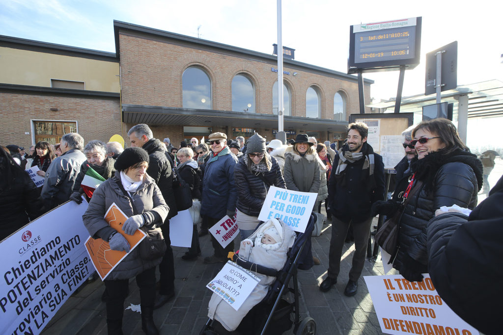 RAVENNA 12/01/2019. MANIFESTAZIONE PENDOLARI DELLE STAZIONI DI GODO E CLASSE