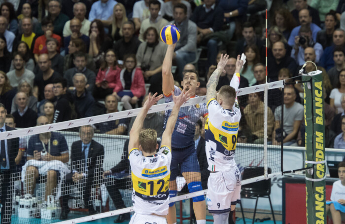 VOLLEY PALLAVOLO. Consar Ravenna Azimut Leo Shoes Modena 1 3.