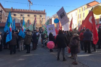 RAVENNA 4/01/2019. MANIFESTAZIONE SINDACATI IN PIAZZA DVANTI ALLA PREFETTURA