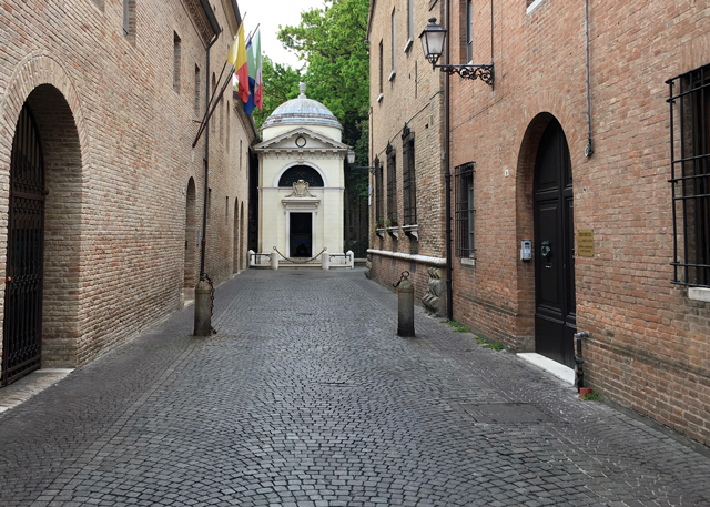 Tomba Di Dante