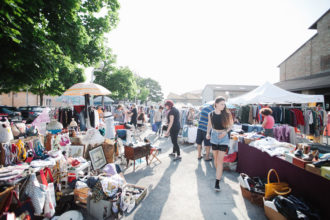 ESTERNO Garage Sale Ph.andrea Fiumana