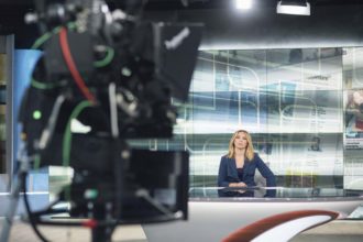 Giornalisti SkyTG24 90 Cut Cemento