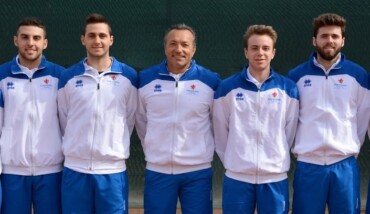 Tennis Club Faenza Serie C Maschile Da Sinstra Lorenzo Baldini, Riccardo Porisini, Roberto Zanchini, Enrico Casadei, Federico Cicognani, Edoardo Pompei, Noah Perfetti (manca Filippo Di Perna) Vetri