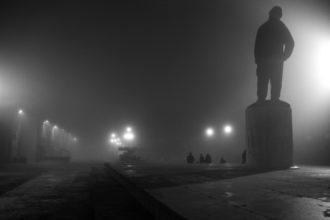 Piazza Baracca (Lorenzo Tugnoli, dalla serie "La notte e lo zen", nell'ambito del progetto Lugo Land 2009, a cura di Luca Nostri)