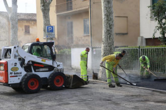 Asfalti Via Cavour Aprile 2019