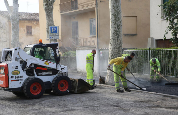 Asfalti Via Cavour Aprile 2019