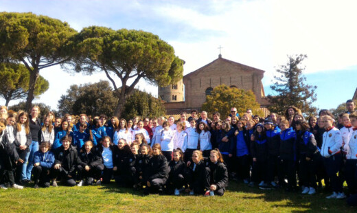 Foto Di Gruppo Delle Partecipanti Alla Ravenna Women Cup Del 2018