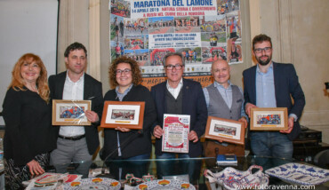 Il Tavolo Delle Autorità