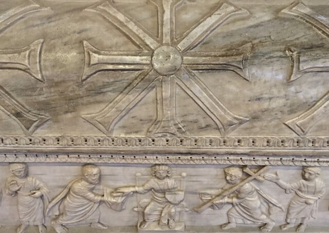 Sarcofago 12 Apostoli