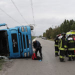 Camion cappottato via Baiona