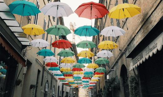 Ombrelli Via Mentana