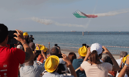 Frecce Con Il Tricolore