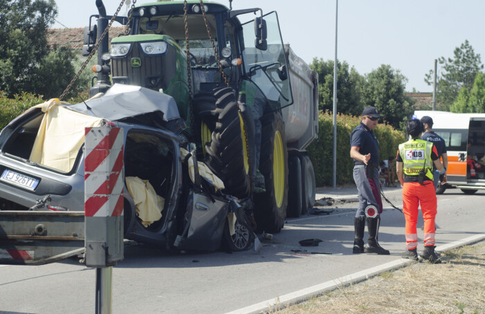 Scontro mortale ss 16 Reale