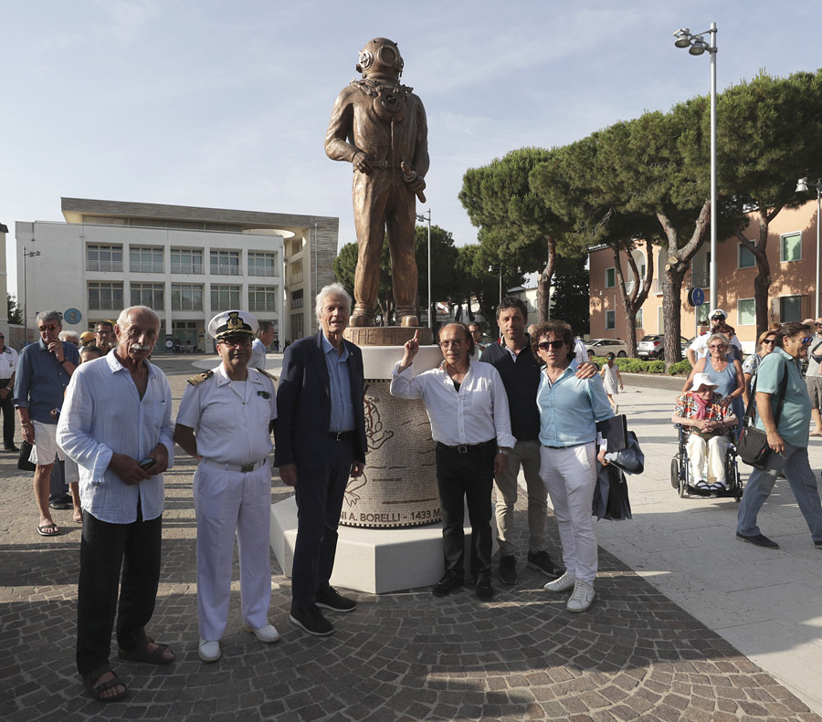 RAVENNA 15/06/2019. MARINA DI RAVENNA, INAUGURATO IL MONUMENTO AL PALOMBARO