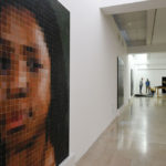 Le opere di Chuck Close al Mar