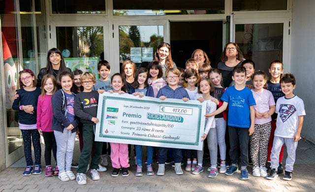 Consegna Assegno Alla Scuola Elementare Codazzi