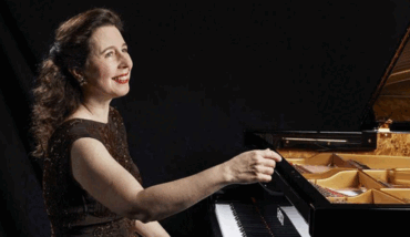 Angelahewitt500
