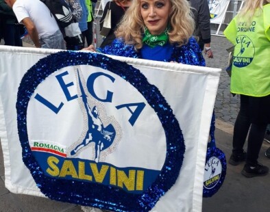 C.destra: In Piazza Bandiera Lega Con 3mila Swarovski