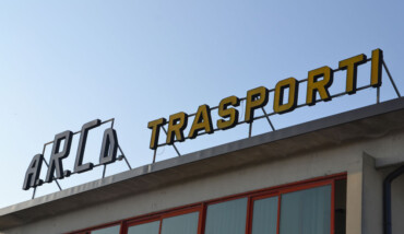 Insegna Arco