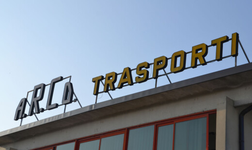 Insegna Arco