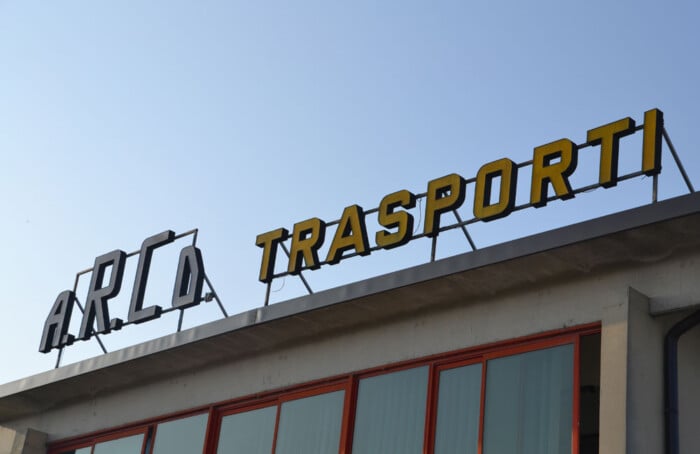 Insegna Arco
