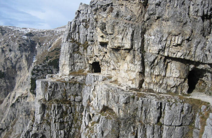 Strada Delle 52 Gallerie Pasubio Val Posina