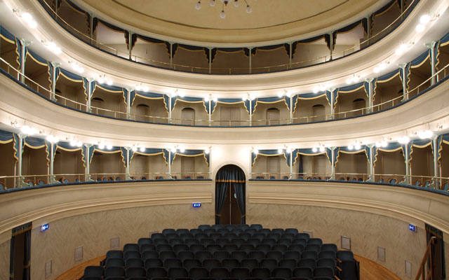 Teatro Comunale Russi 02