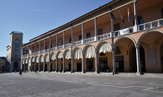 Faenza Piazza Del Popolo