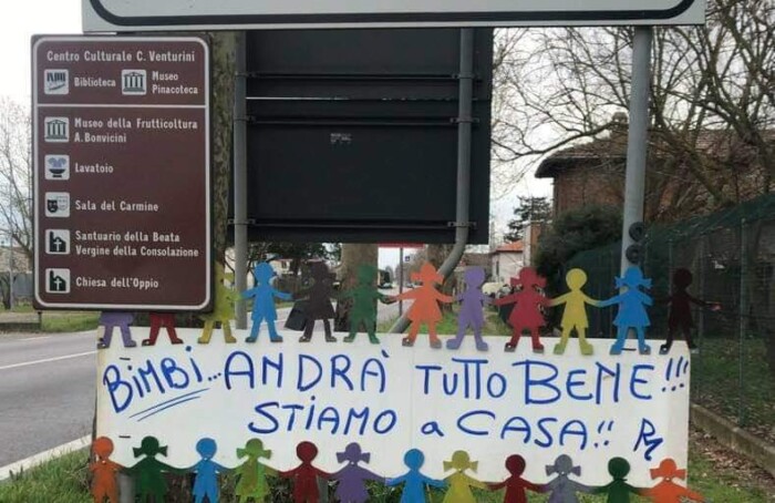 Il Cartello All'ingresso Di Massa Lombarda