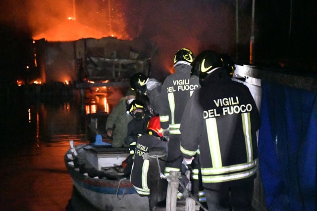 Incendio Capanno Baiona 1