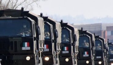 Ancora Mezzi Militari Per Trasportare Le Salmebergamo Solo Venerdi 88 Mort 13065eae 6b7d 11ea A565 F8a33ae64a55 512 512 