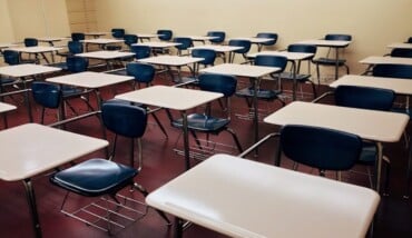 Chairs Classroom College Desks 289740