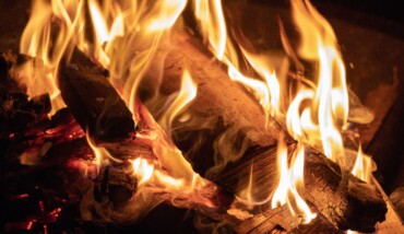 Burning Campfire 1002747