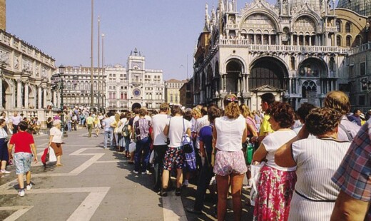 Turisti A Venezia