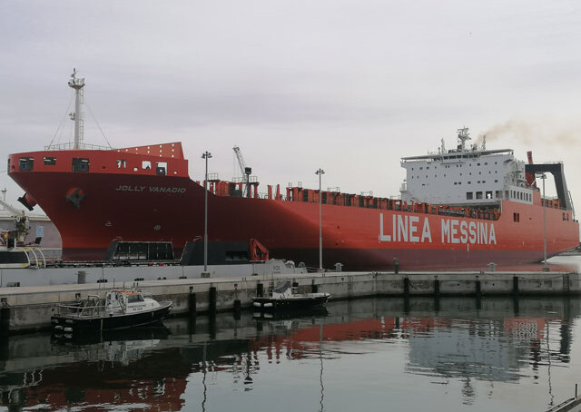 Nave Jolly Vanadio Porto Ravenna 4
