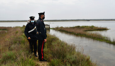 SOCCORSO COPPIA DI VONGOLARI ALLA PIALASSA BAIONA A MARINA ROMEA (RA)